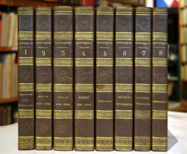 Oeuvres.-Avec-eloges-analyses-commentaires-remarques-notes-refutations-imitations-par-M.M.-Destut-de-Tracy-Villemain-drsquoAlembert-Helvetius-Voltaire-Condorcet-et-Bertolini