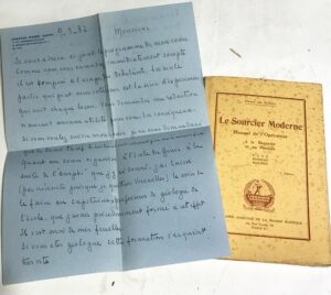 Sourcier-Le-moderne.-Manuel-de-loperateur-a-la-baguette-et-au-pendule.-Eaux.-Minerais.-Biologie