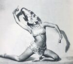 Des-danseurs-qui-sortent-du-cadre.-I.-Nyota-Inyoka